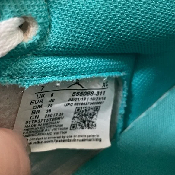 Rare Nike Air Jordan 1 Retro High OG “Turbo Green” Size 7 Men/8.5 Women - Picture 16 of 16